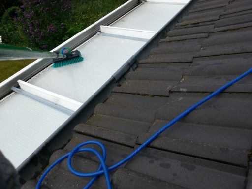 Ergebnis der Terrassendach Reinigung Krefeld Terrassendach Reinigenung Krefeld
